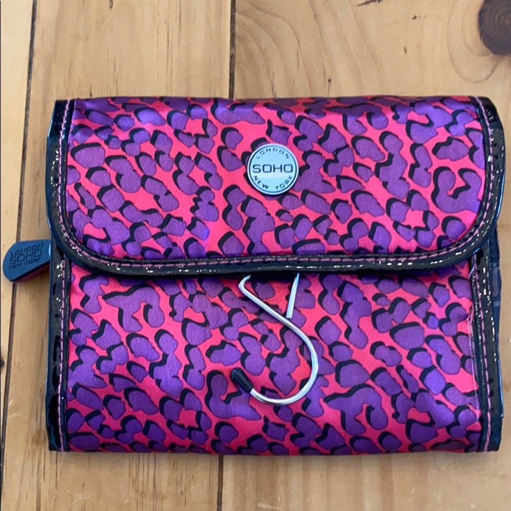 Soho London New York Hanging Make-up Travel Bag Hot Pink/Purple Leopard Satin